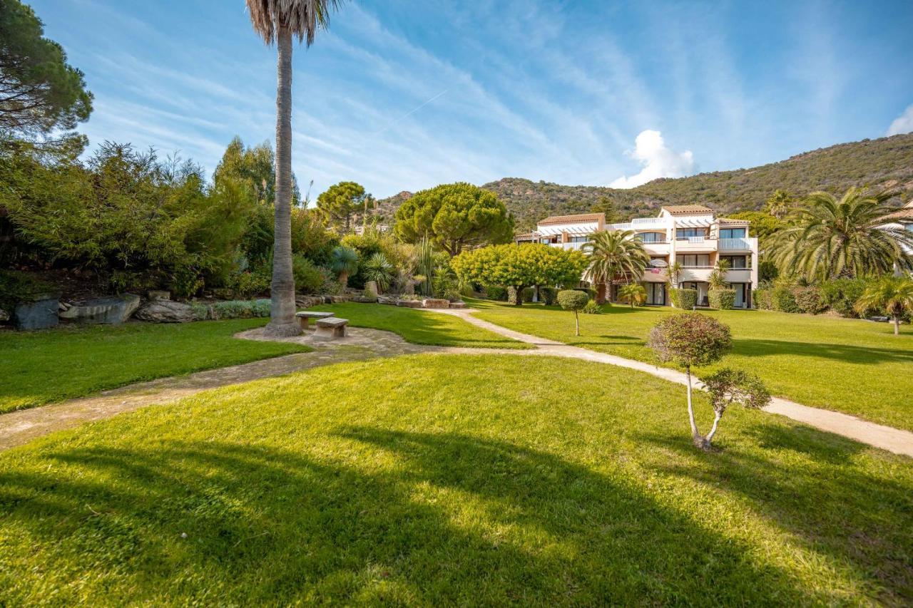 Residence Pierre & Vacances L'Anse De Pramousquier Le Lavandou Kültér fotó