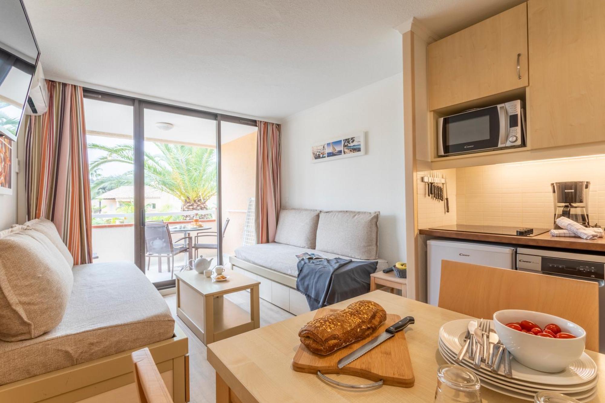 Residence Pierre & Vacances L'Anse De Pramousquier Le Lavandou Kültér fotó